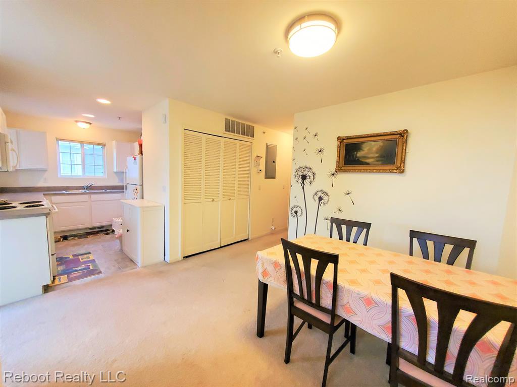 1127 BEAVER Run, Troy, MI 48083 — Photo 8