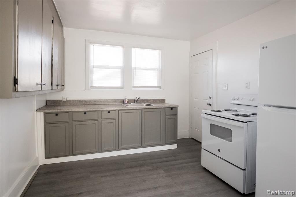 4385 Bedford Street, Detroit, MI 48224 — Photo 13