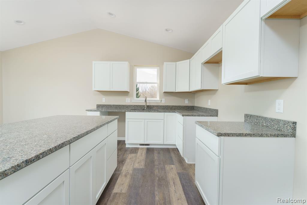 2105 ADELINES Way, Fowlerville, MI 48836 — Photo 8