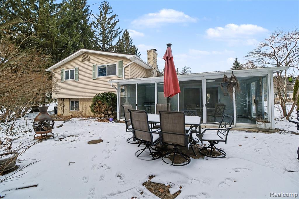 5597 Leafwood Drive, Commerce Twp, MI 48382 — Photo 23