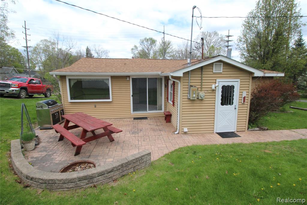 124 E Lafayette Street, Milford, MI 48381 — Photo 6