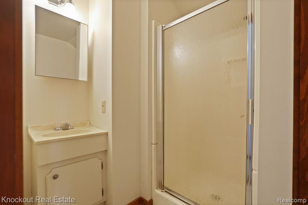 7165 Junction Road, Bridgeport, MI 48722 — Photo 29