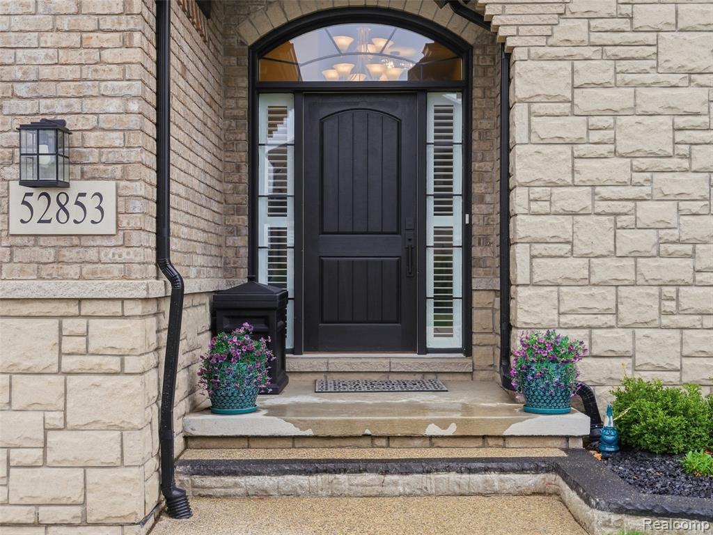 52853 Crimson Drive, Macomb, MI 48042 — Photo 6