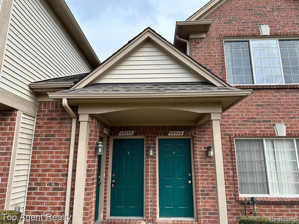 45553 Hidden View Court, Utica, MI 48315 — front exterior