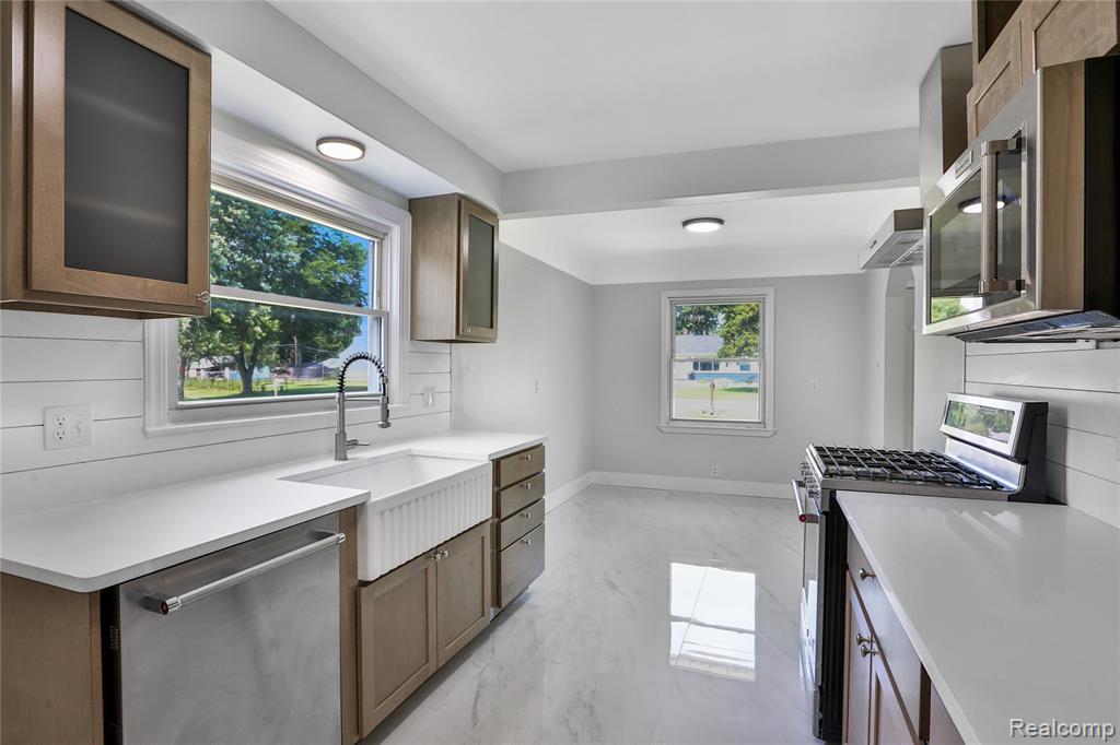 6936 Ryburn Street, Shelby Twp, MI 48317 — Photo 18