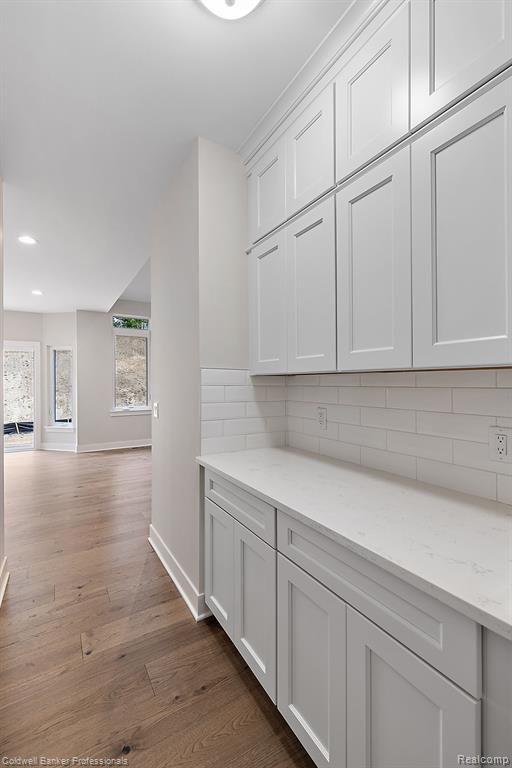 8257 STONEY CREEK Drive, South Lyon, MI 48178 — Photo 12