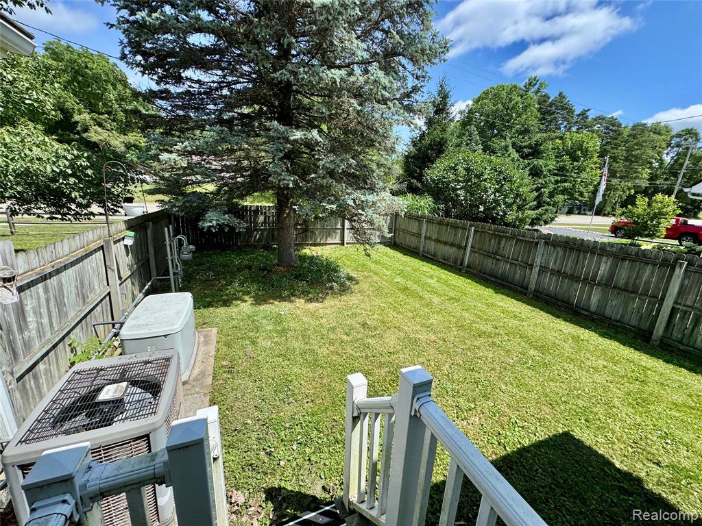5934 Montebello Avenue, Haslett, MI 48840 — Photo 31