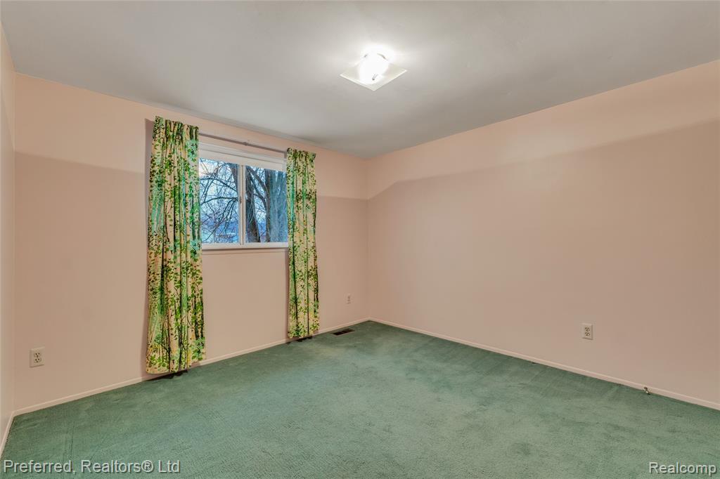 46323 Gainsborough Drive, Canton, MI 48187 — Photo 33
