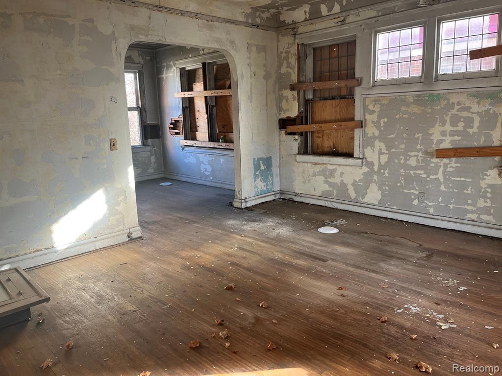 9400 WILDEMERE Street, Detroit, MI 48206 — Photo 7