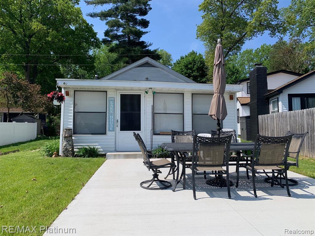 821 SUNRISE PARK Street E, Howell, MI 48843 — Photo 20