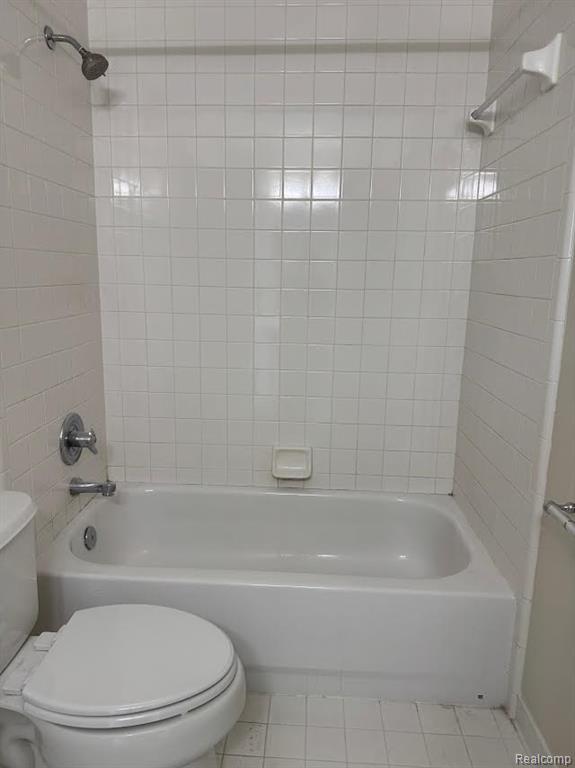 4790 MADDIE Lane, Dearborn, MI 48126 — Photo 19