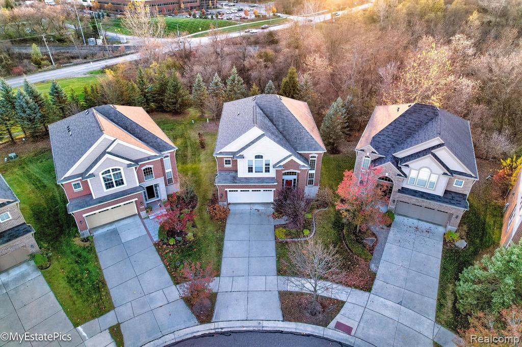 45101 BARTLETT Drive, Novi, MI — Photo 56