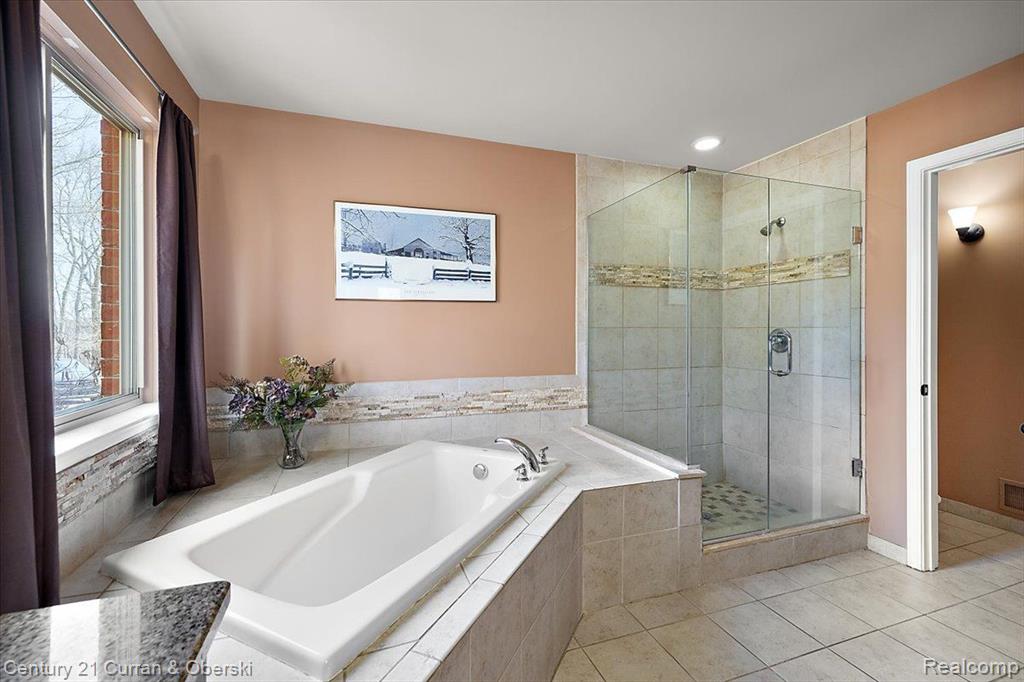 4574 CLIFFORD Road, Brighton, MI 48116 — Photo 29