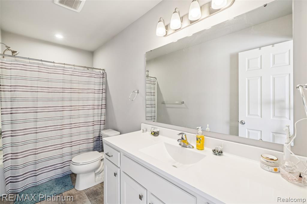 2840 Sycamore River Drive, Fowlerville, MI 48836 — Photo 15