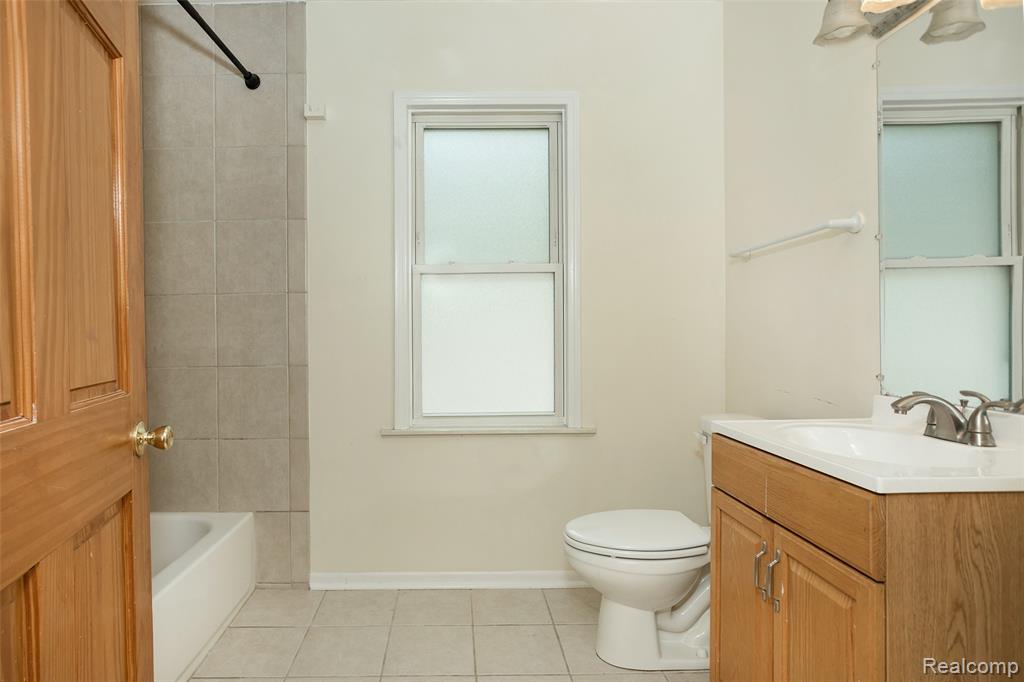 922 Butternut Avenue, Royal Oak, MI 48073 — Photo 9