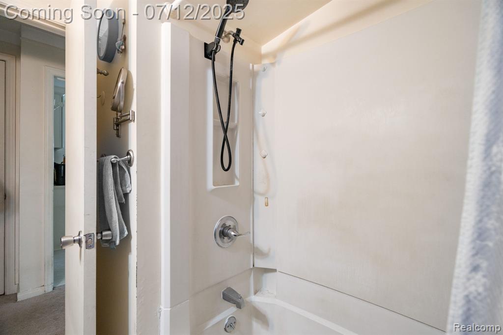 9573 Fenton, Redford, MI 48239 — Photo 17