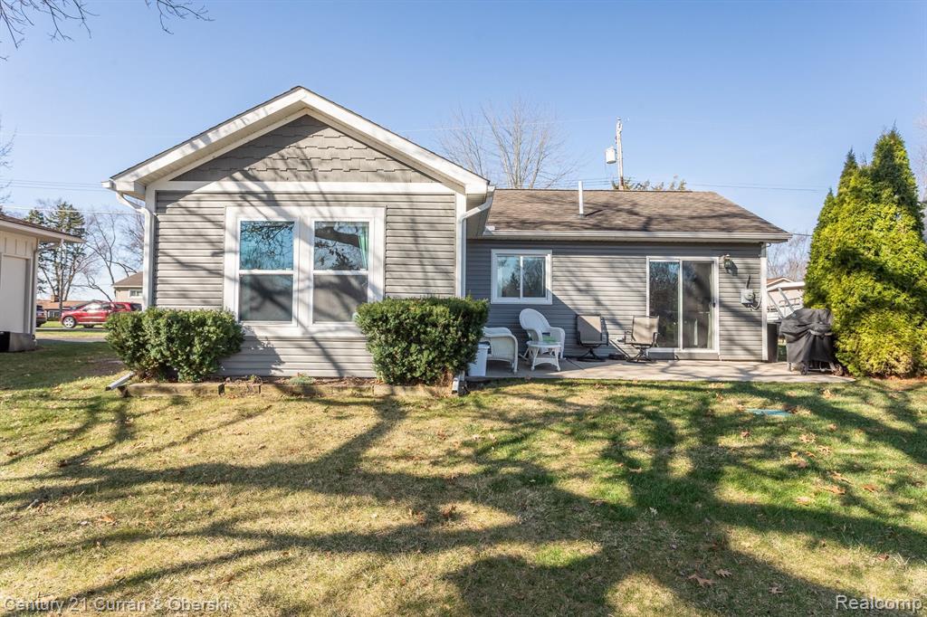 6084 BROCKWAY Street, Commerce Twp, MI 48382 — Photo 26