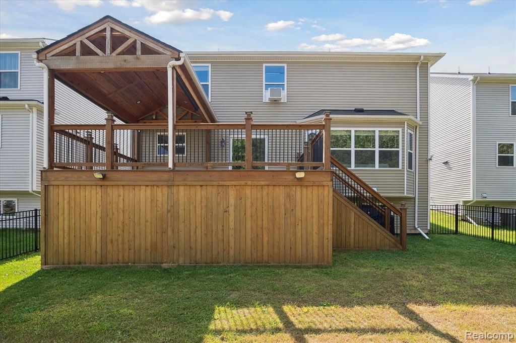 9163 White Tail Court, Ypsilanti, MI 48197 — Photo 40
