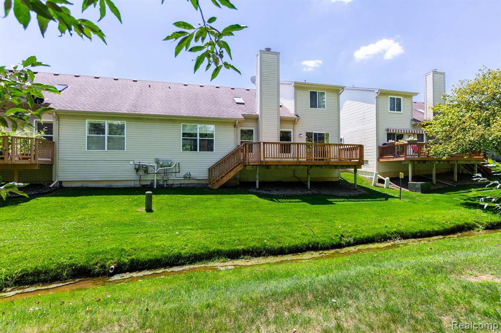 487 N Oak Drive, Commerce Twp, MI 48390 — Photo 44