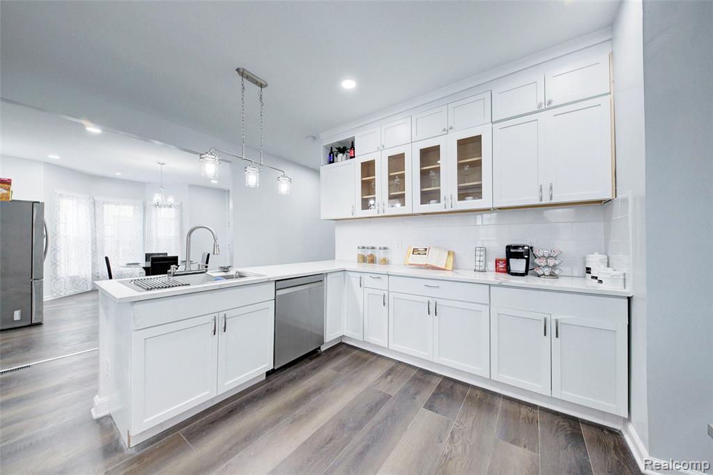 700 W Euclid Street, Detroit, MI 48202 — Photo 14