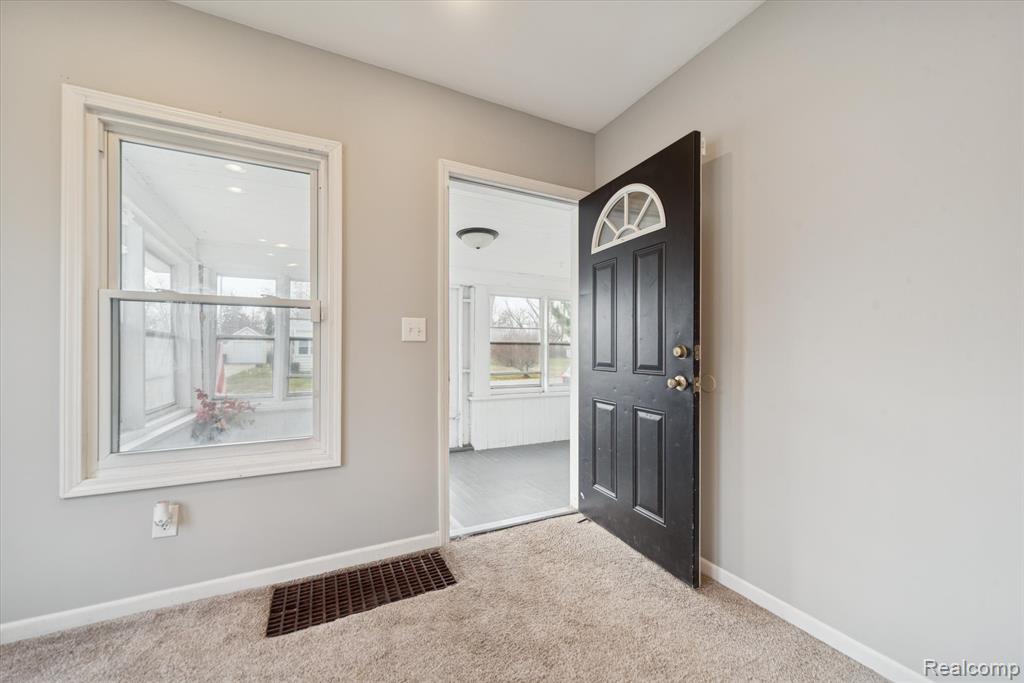 520 Andrew Avenue, Jackson, MI 49202 — Photo 9