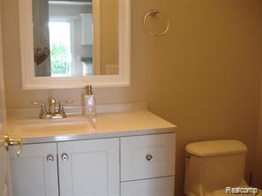 5080 PRENTIS Drive, Troy, MI 48085 — Photo 6