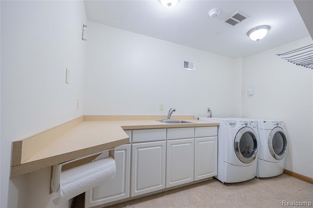 21855 Huron River Drive, New Boston, MI 48164 — Photo 26