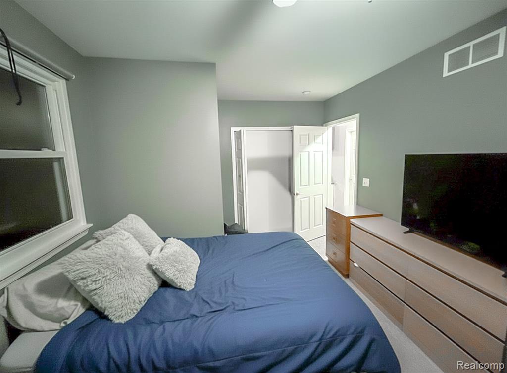 25646 Stanford Street, Dearborn Heights, MI 48125 — Photo 9