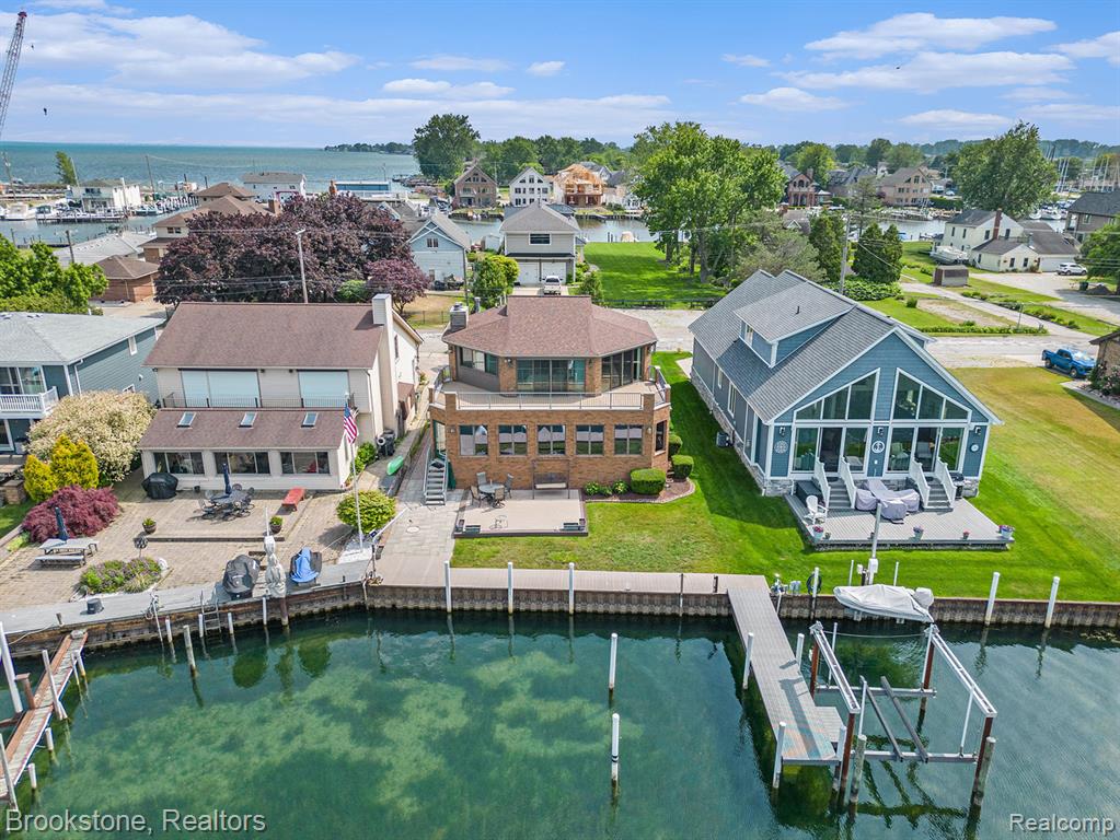 32315 N River Road, Harrison Township, MI — front exterior