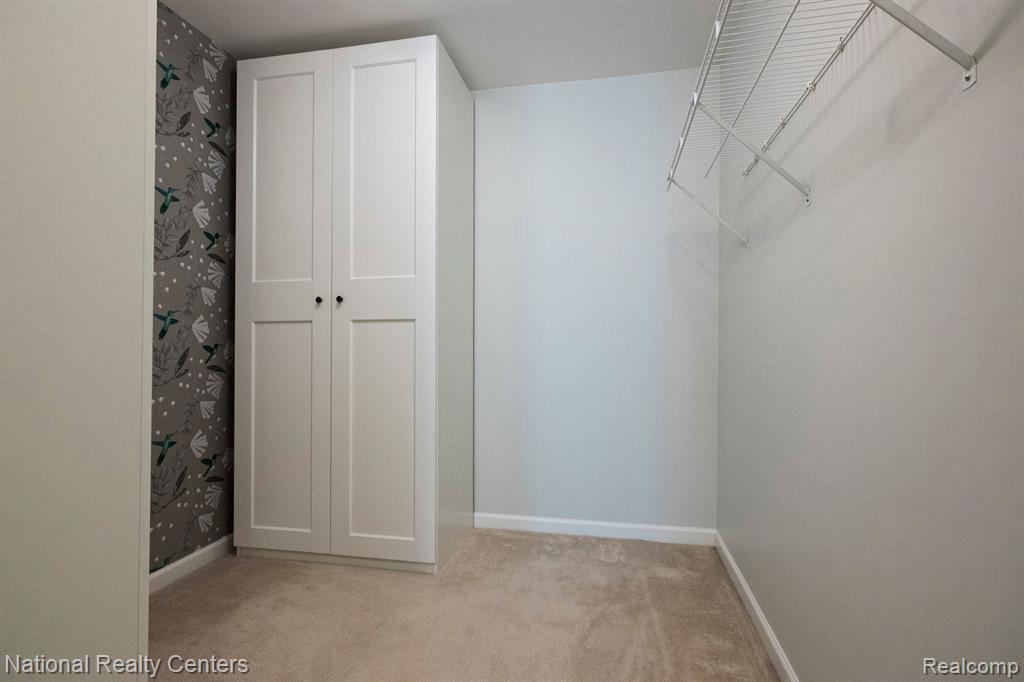693 ABBINGTON Court, Howell, MI 48843 — Photo 28