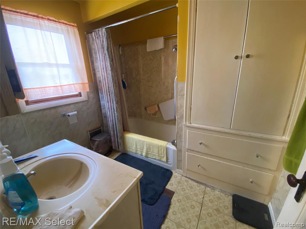 51 Runnels Street, Port Huron, MI 48060 — Photo 12