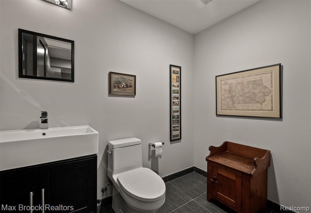 928 Montrose Avenue, Royal Oak, MI 48073 — Photo 54