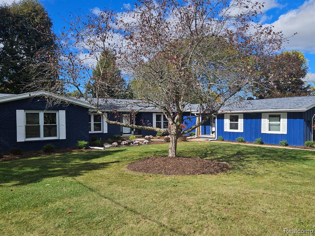6353 Perry Road, Grand Blanc, MI 48439