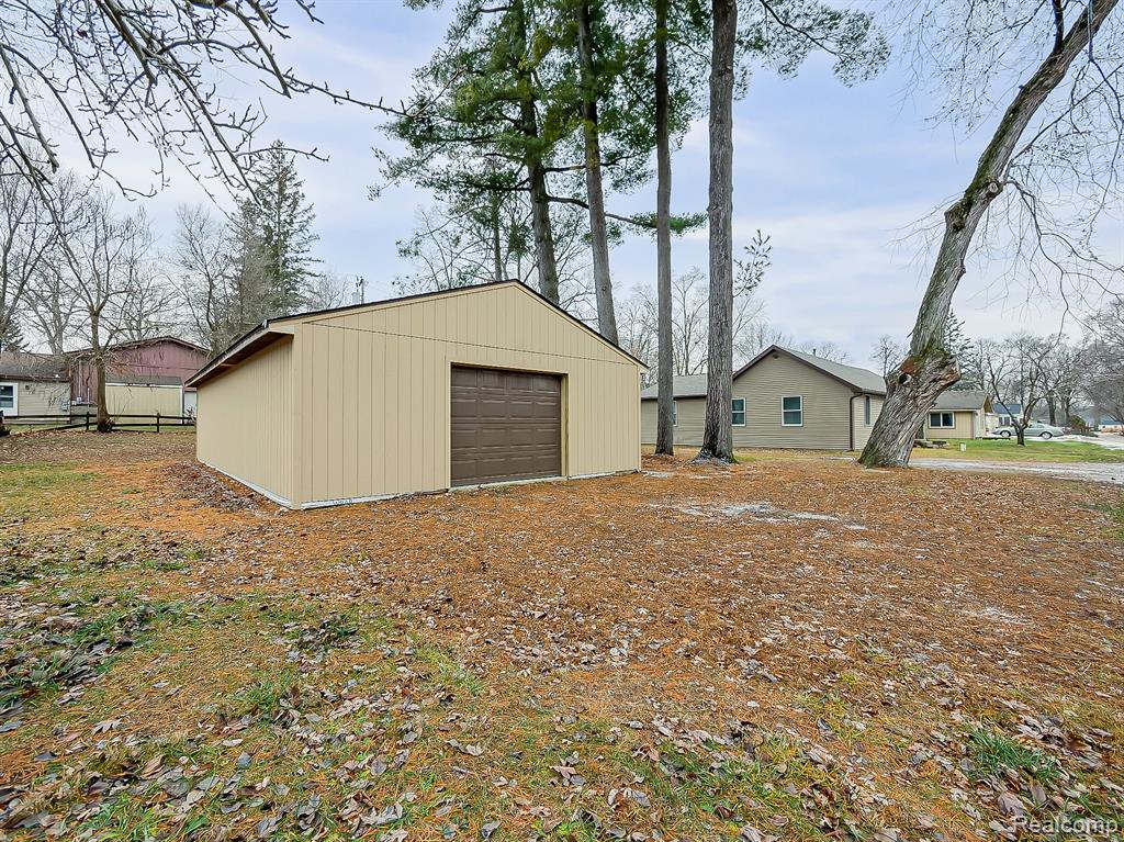 4744 Midland Drive, Pinckney, MI 48169 — Photo 45