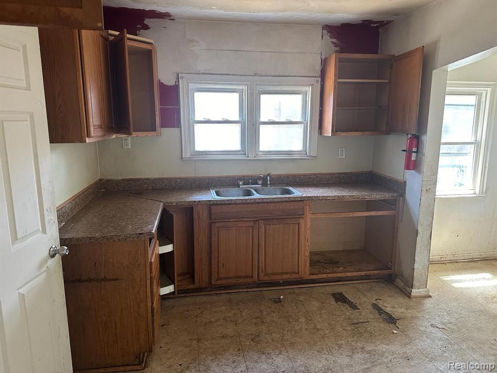 4452 PEPPER Road, Ecorse, MI 48229 — Photo 6