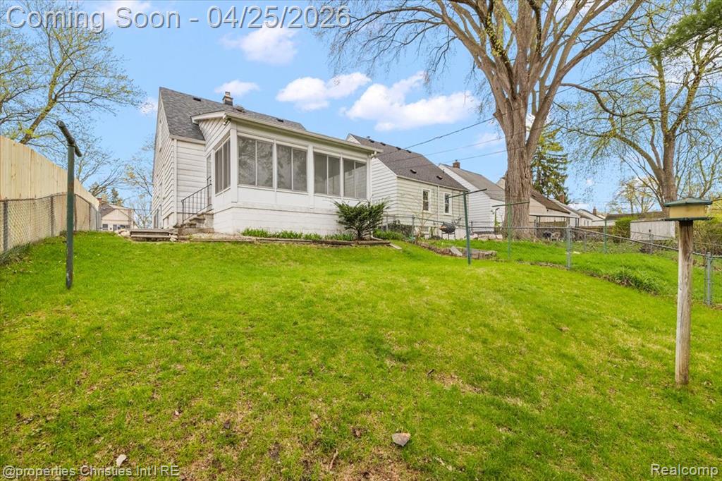 25373 Ivanhoe, Redford, MI 48239 — Photo 9