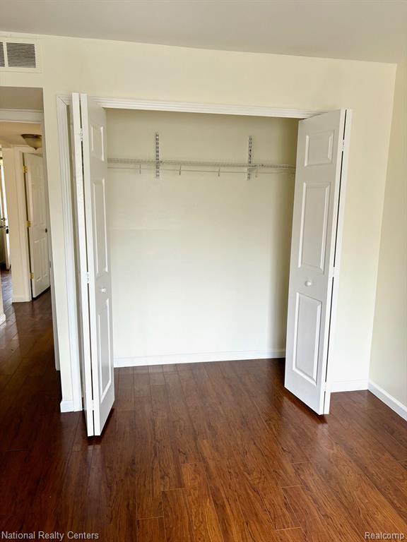 42499 PLYMOUTH HOLLOW Drive, 32, Plymouth, MI 48170 — Photo 17