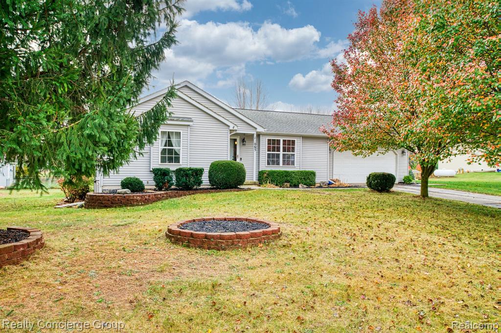 10065 REDHAWK, Perry, MI 48872 — Photo 2
