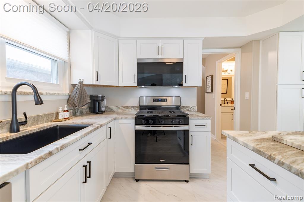 20188 Wellesley Street, Riverview, MI 48193 — Photo 16