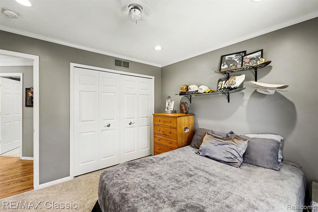 54853 Walnut Drive, New Hudson, MI 48165 — Photo 28