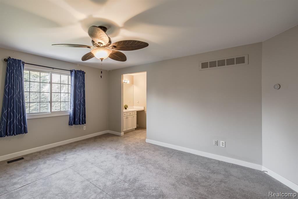 6351 Cherry Tree Court, Rochester Hills, MI 48306 — Photo 55
