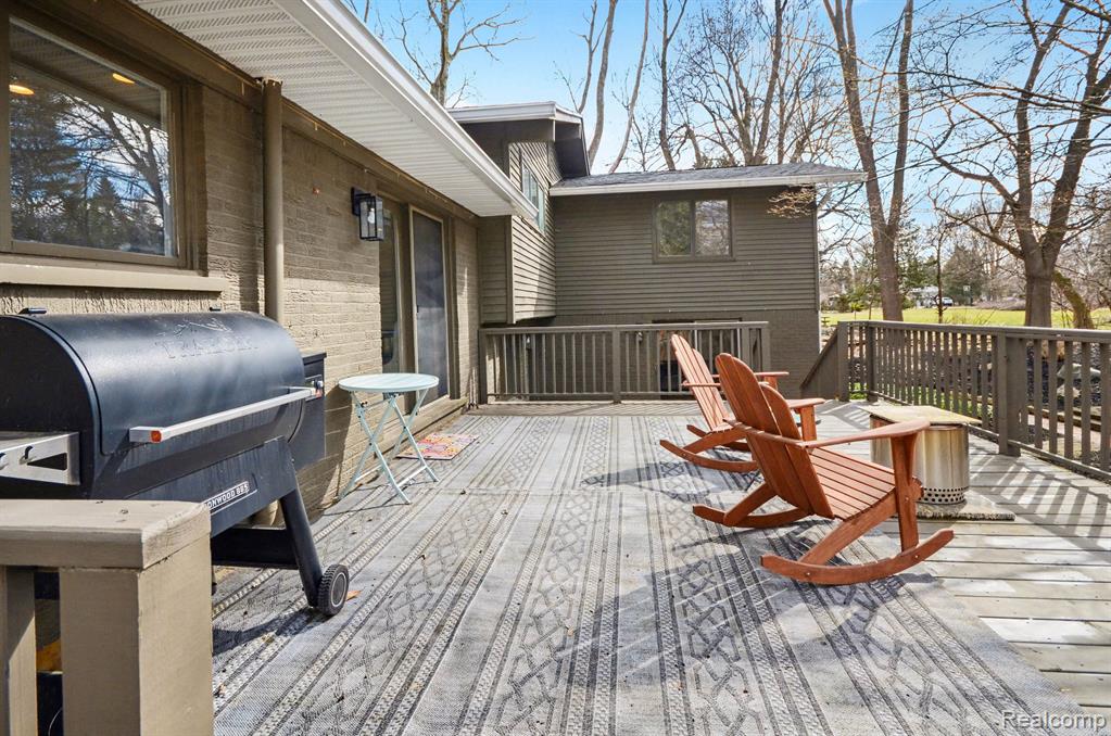 7250 Cedarcroft Lane, West Bloomfield, MI — Photo 40
