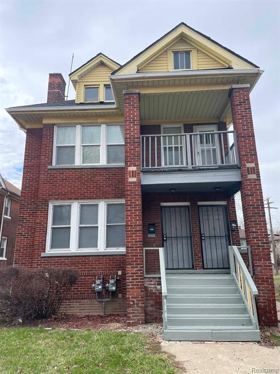 2002 Clements Street
