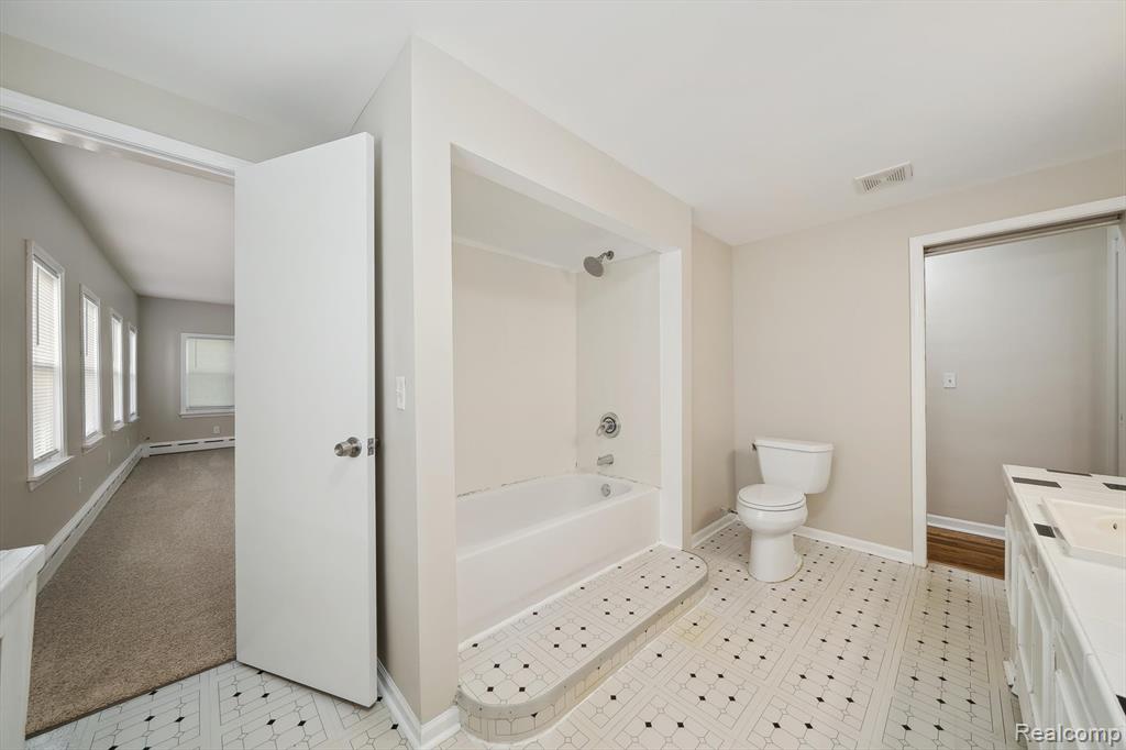 30808 Sheridan Street, Garden City, MI — Photo 16