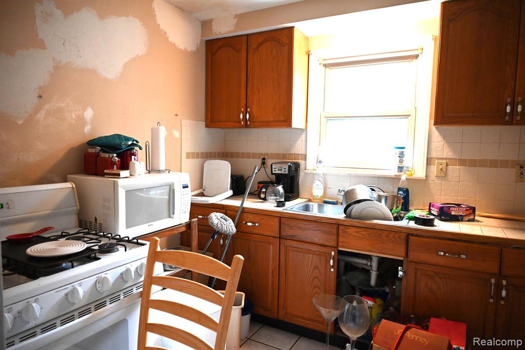 6625 NORWOOD Avenue, Allen Park, MI 48101 — Photo 5