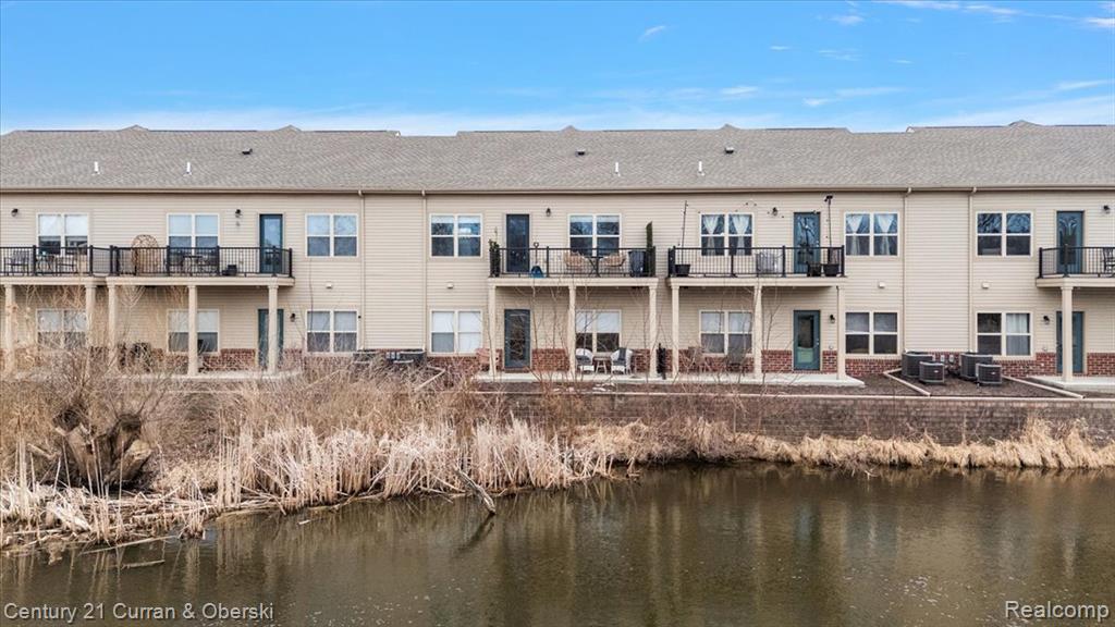 632 Pointe Drive, Walled Lake, MI 48390 — Photo 5
