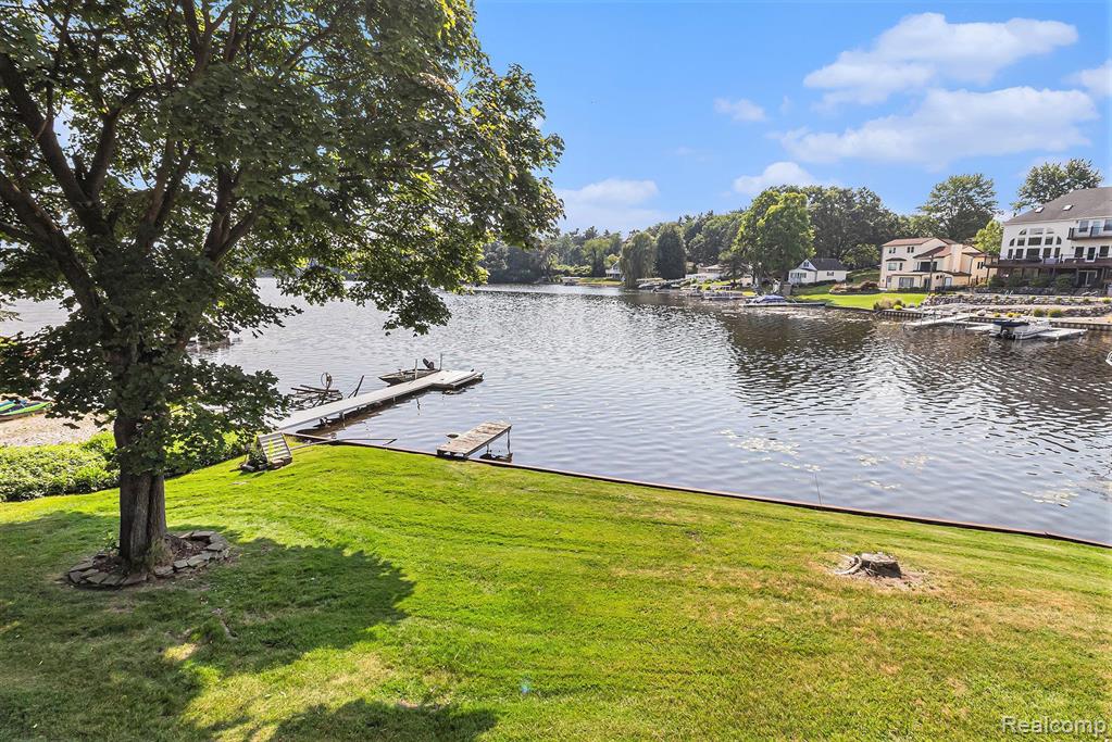 926 BRIGHTON LAKE Road, Brighton, MI 48116 — Photo 26