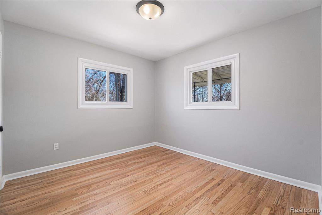 719 E TENNYSON Avenue, Pontiac, MI 48340 — Photo 13