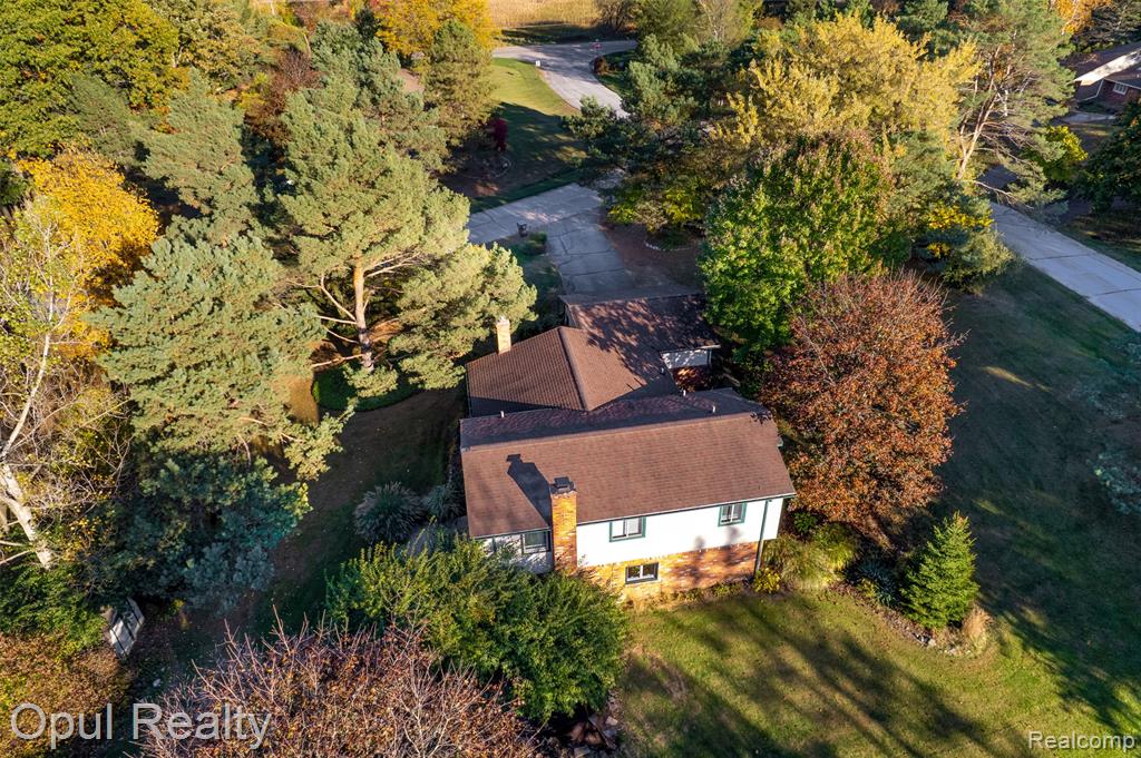 5885 Cedar Knoll Drive, Brighton, MI 48116 — Photo 43