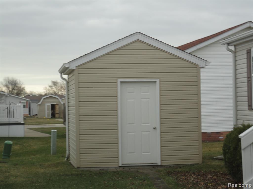 923 Stevens Trail, Monroe, MI 48161 — Photo 3